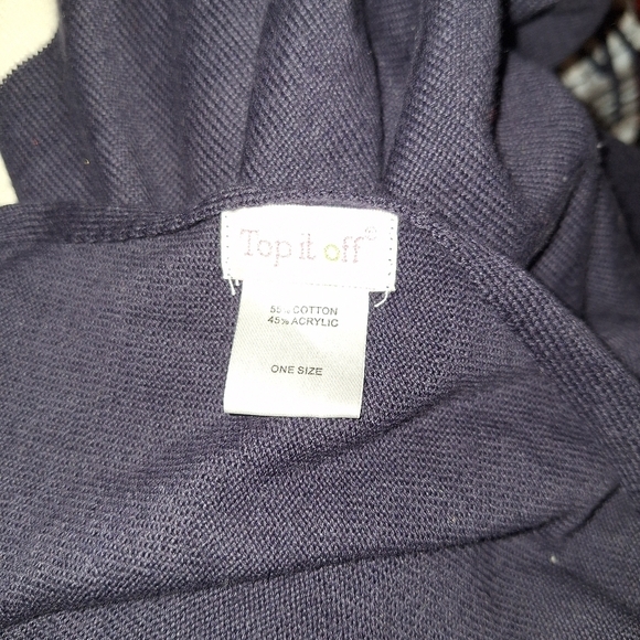 Top it off shawl one size - Picture 5 of 5